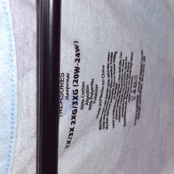 Women's plus size 2x nightgown with clouds - Picture 3 of 3